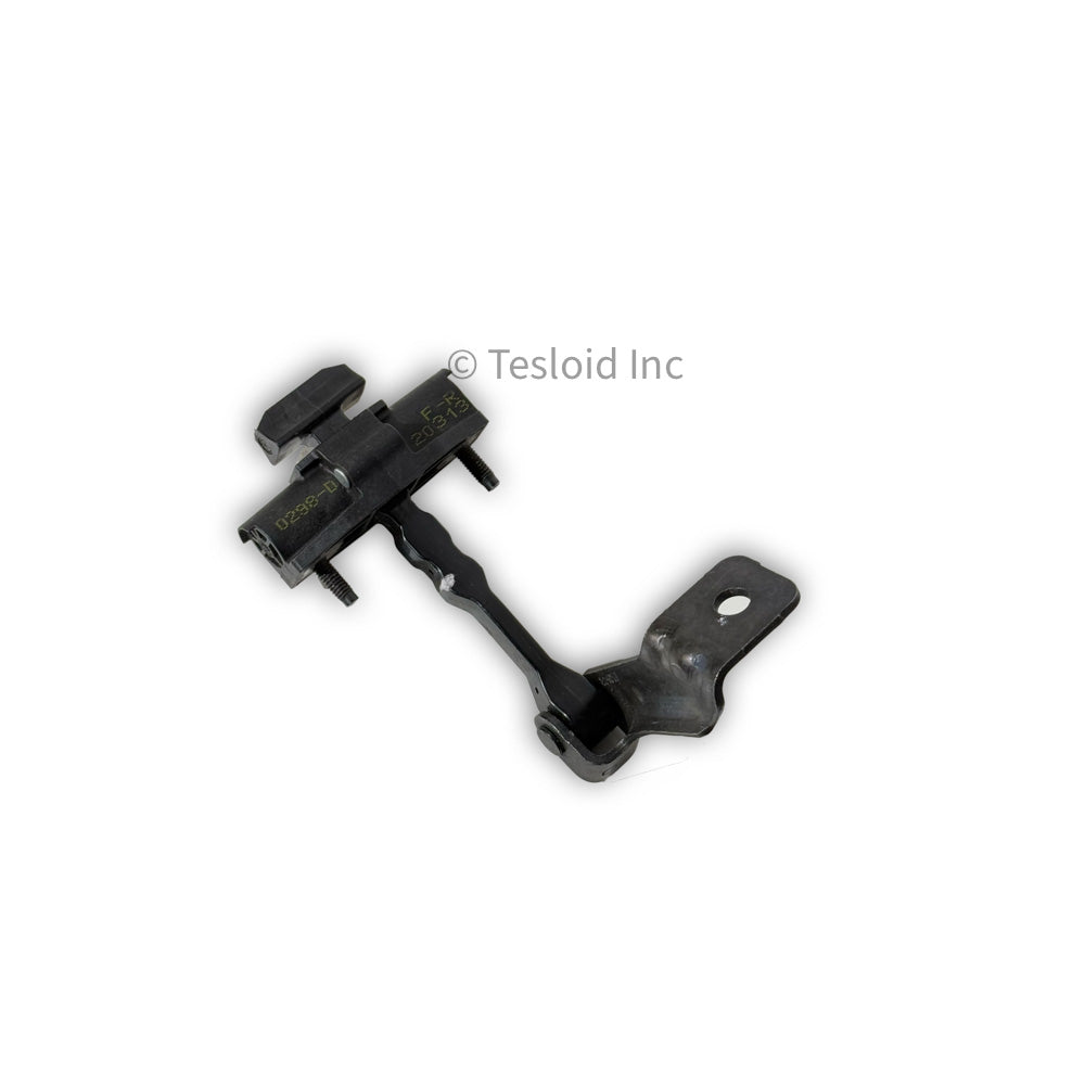 FRONT LEFT HAND DOOR CHECK STRAP - Model 3