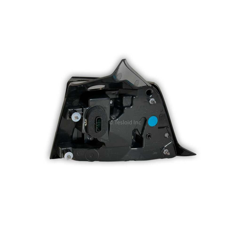TAIL LAMP ASSEMBLY - REAR BODYSIDE GLOBAL - LEFT HAND - Model Y