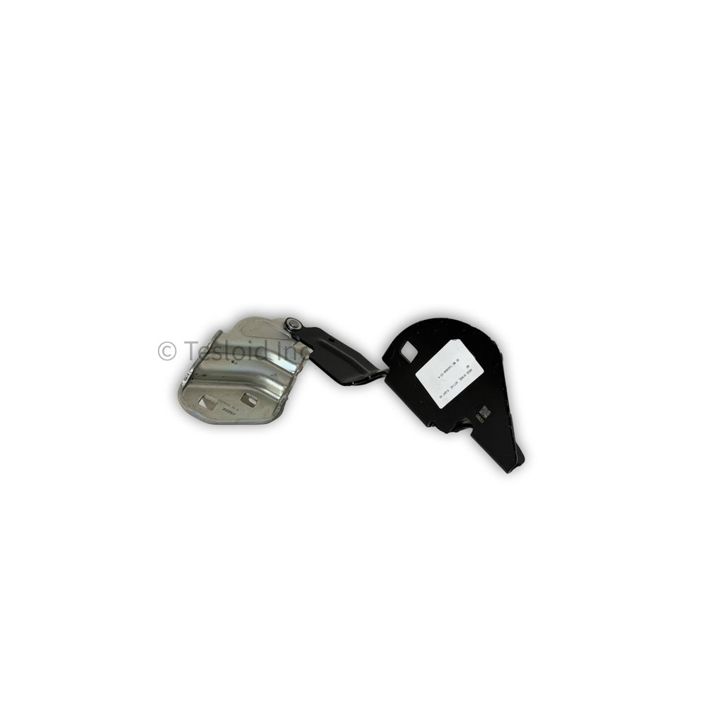 HOOD HINGE, ACTIVE, RIGHT HAND - Model 3