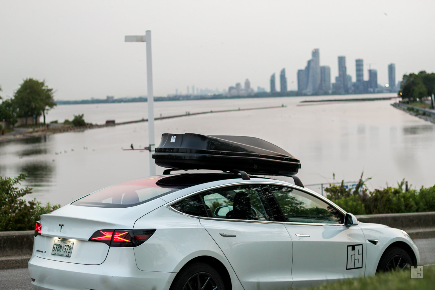 Model 3 Rooftop Cargo Box