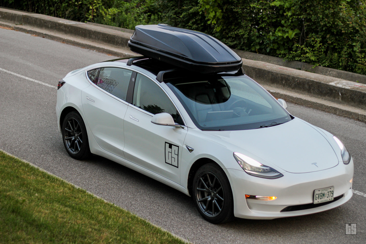 Model 3 Rooftop Cargo Box