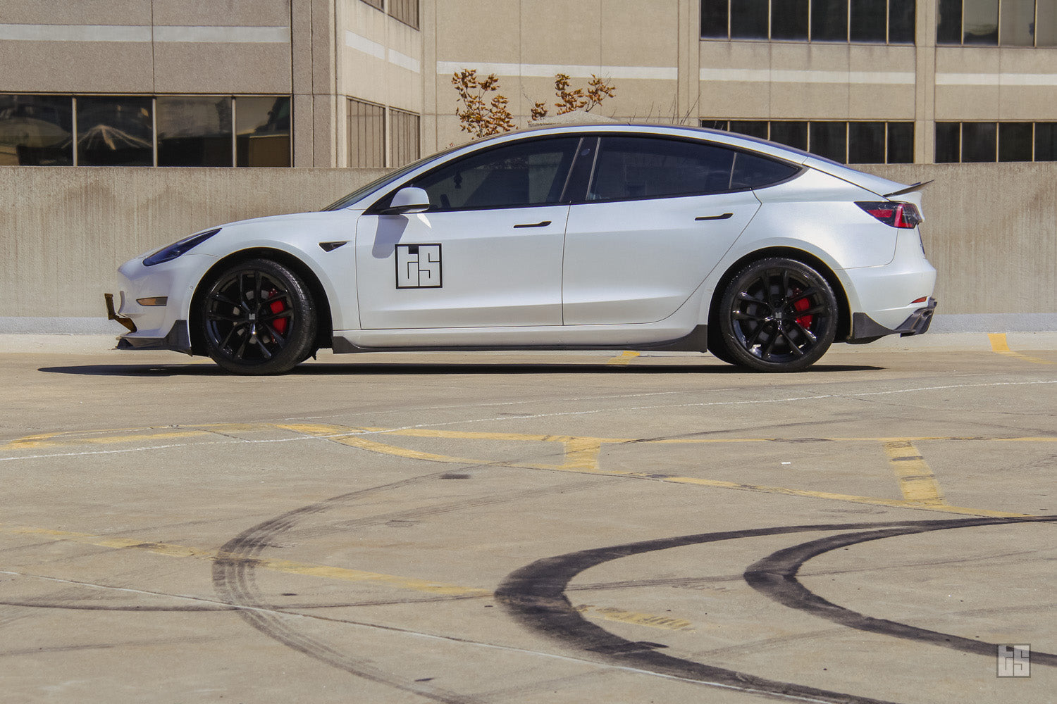 Model 3 TS01 Gloss Black Rims – 19″