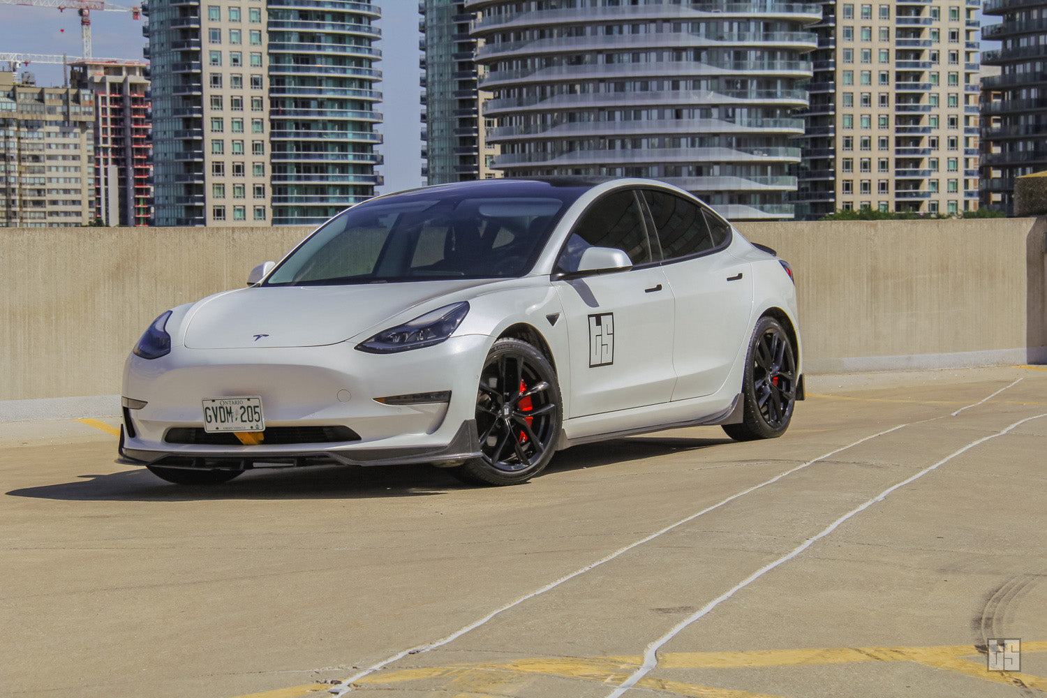 Model 3 TS01 Gloss Black Rims – 19″