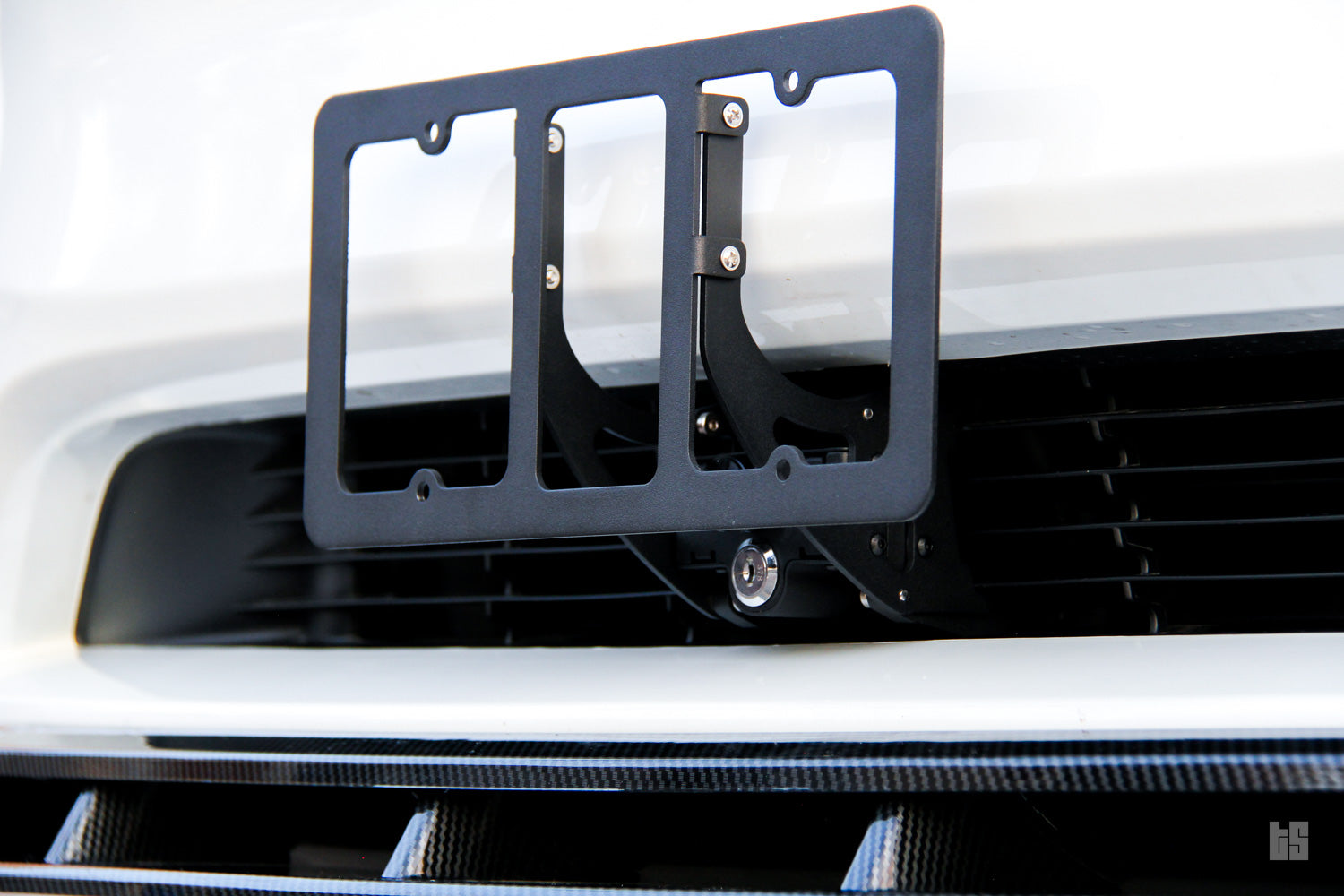 Model 3 Performance Plate Holder