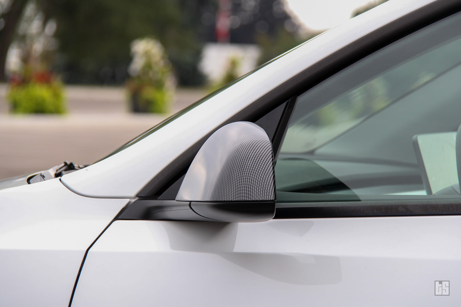 Model Y Side Mirror Covers – Carbon Fiber