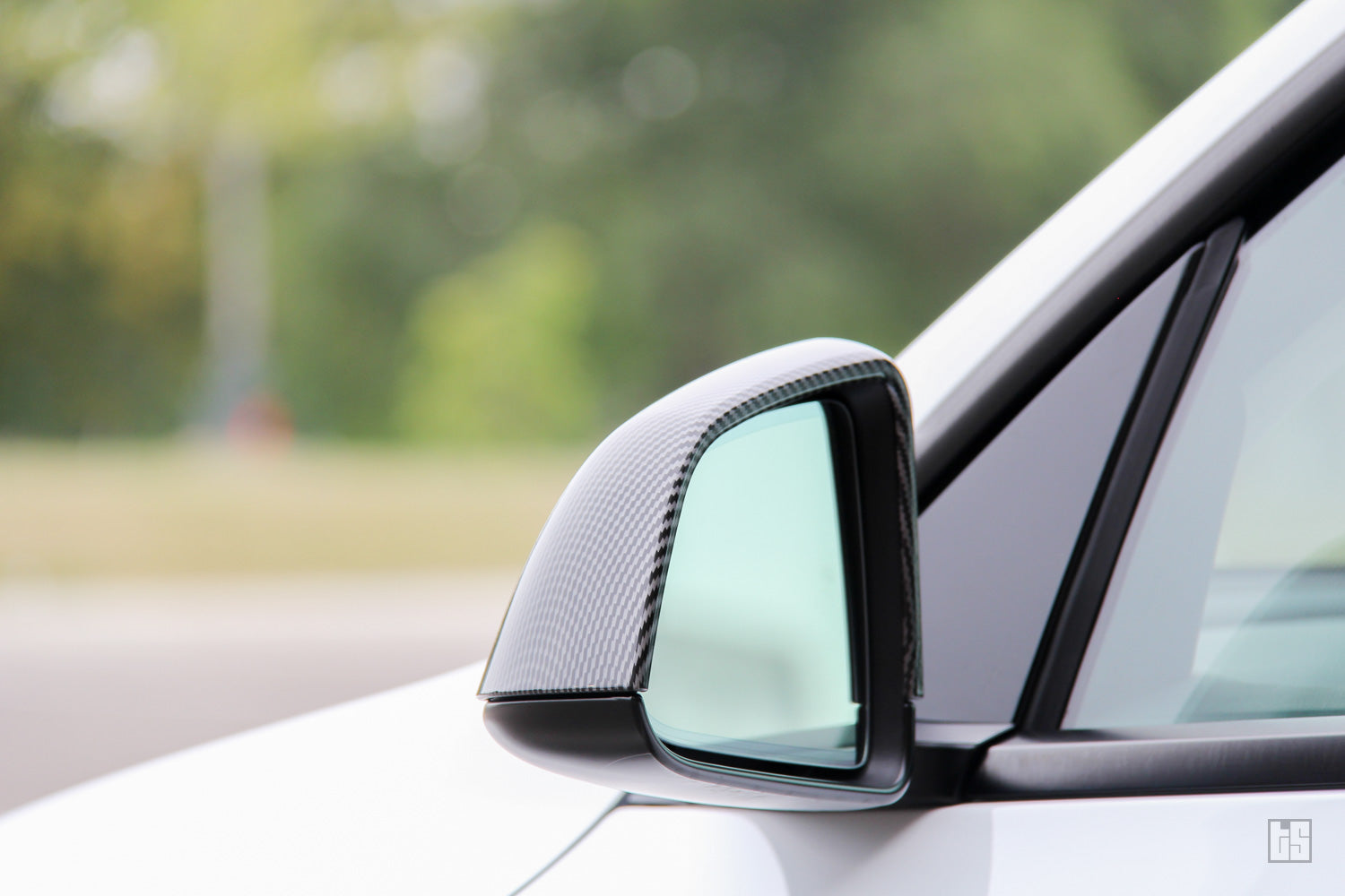 Model Y Side Mirror Covers – Carbon Fiber