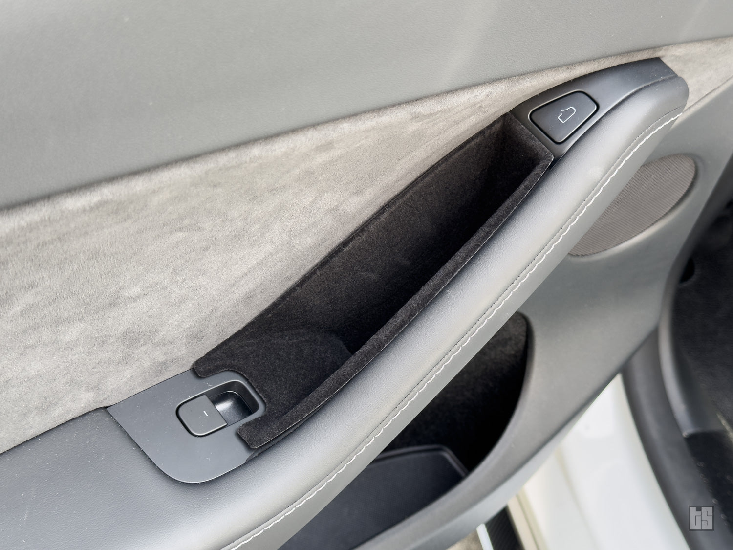Model Y Door Pockets
