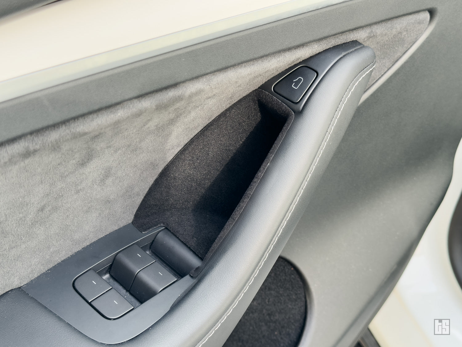 Model Y Door Pockets