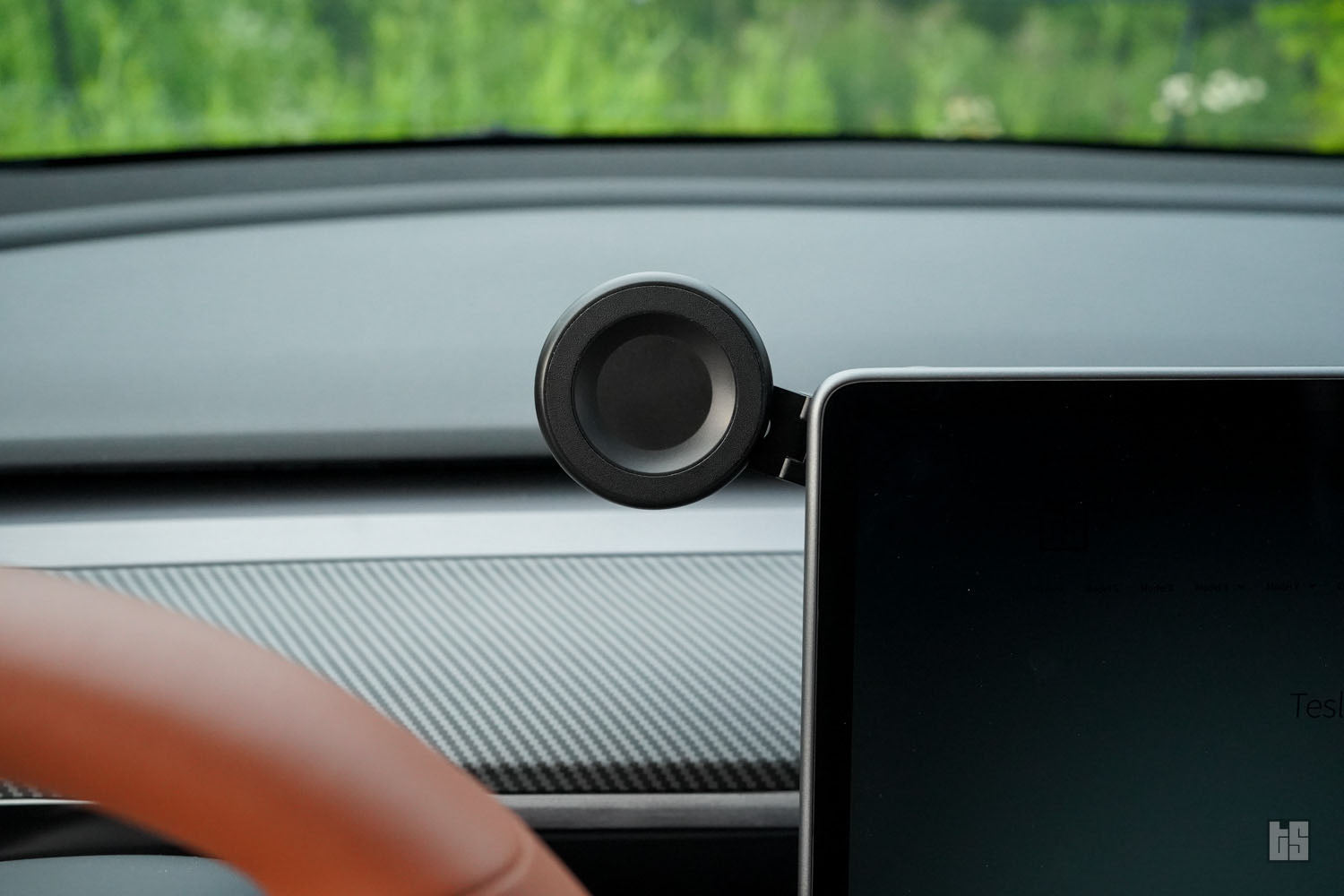 Model Y Magnetic Phone Holder