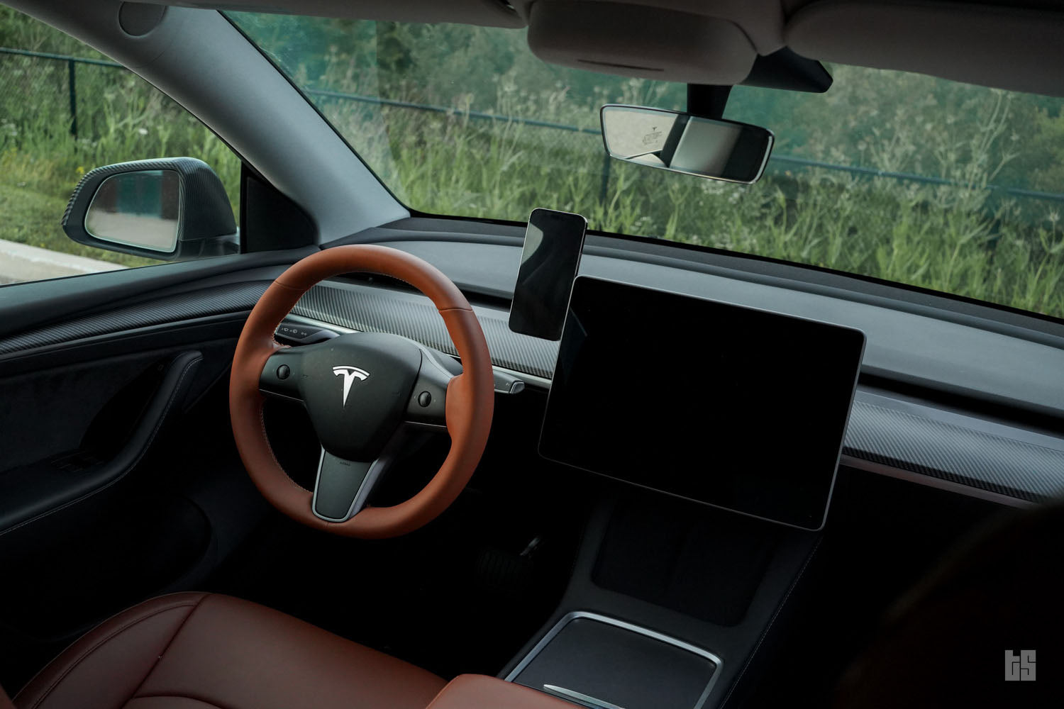 Model Y Magnetic Phone Holder