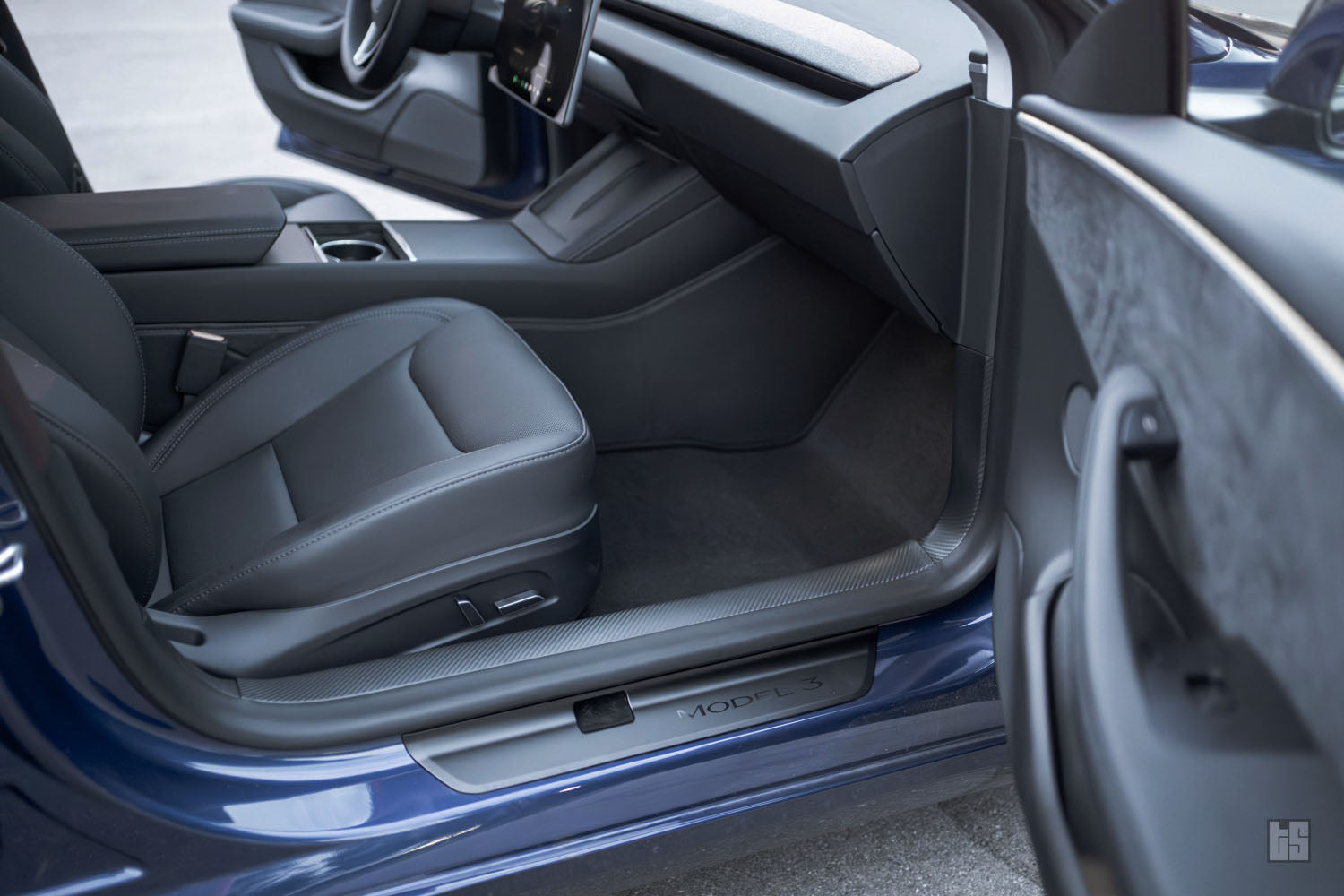 Model 3 Door Sill & Trunk Sill Guards – Carbon Fiber