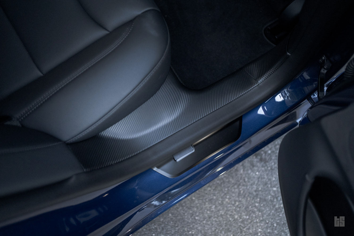 Model 3 Door Sill & Trunk Sill Guards – Carbon Fiber