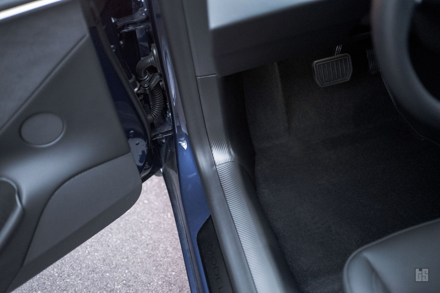 Model 3 Door Sill & Trunk Sill Guards – Carbon Fiber