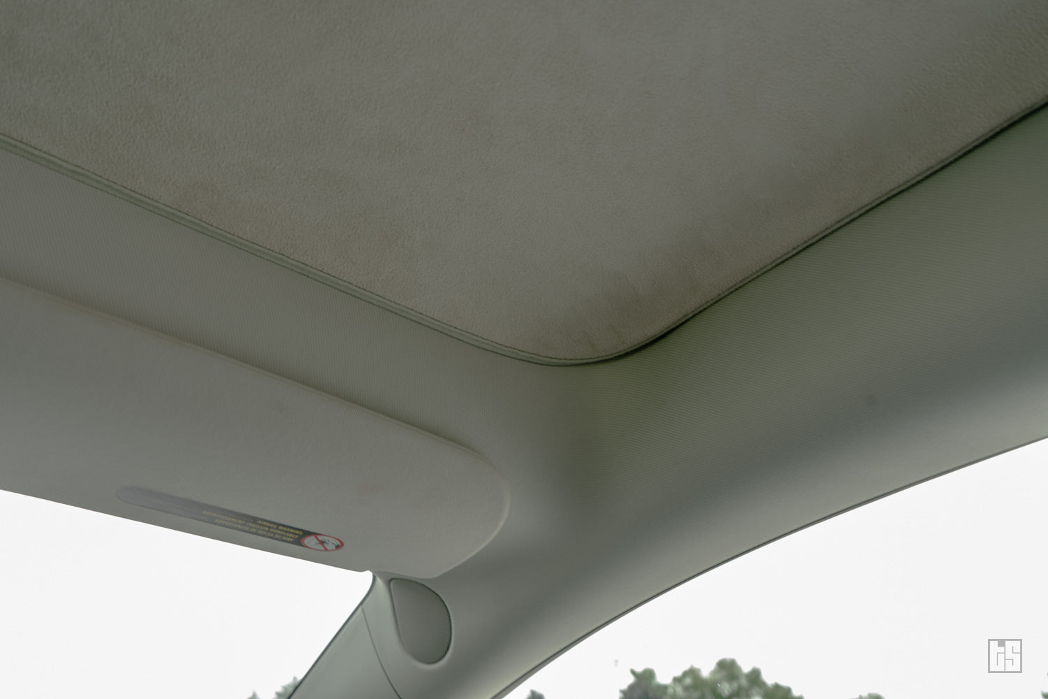 Model Y Electrostatic Roof Sunshade
