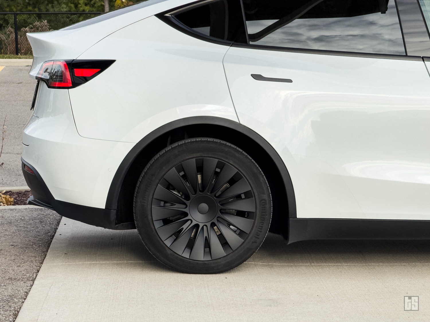 Model Y Wheel Covers – Induction