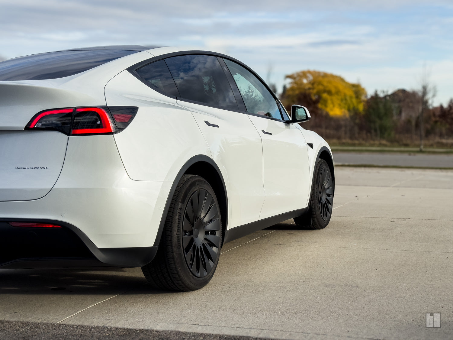 Model Y Wheel Covers – Induction
