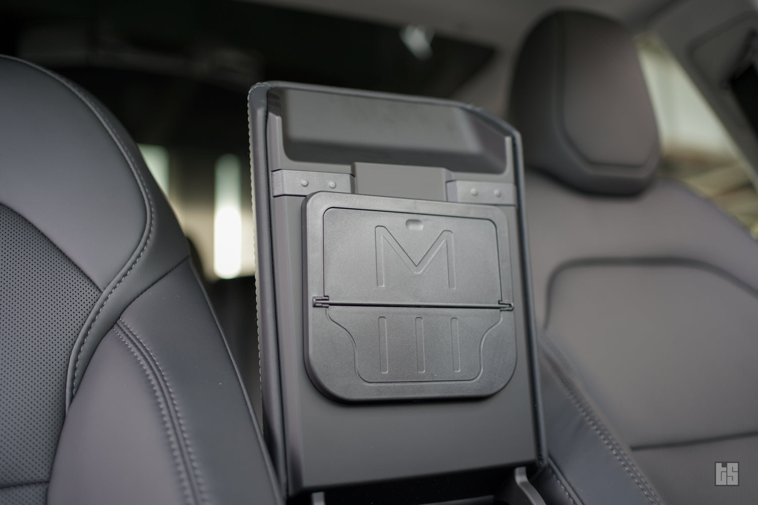 Model Y Armrest Hidden Storage (2025+)
