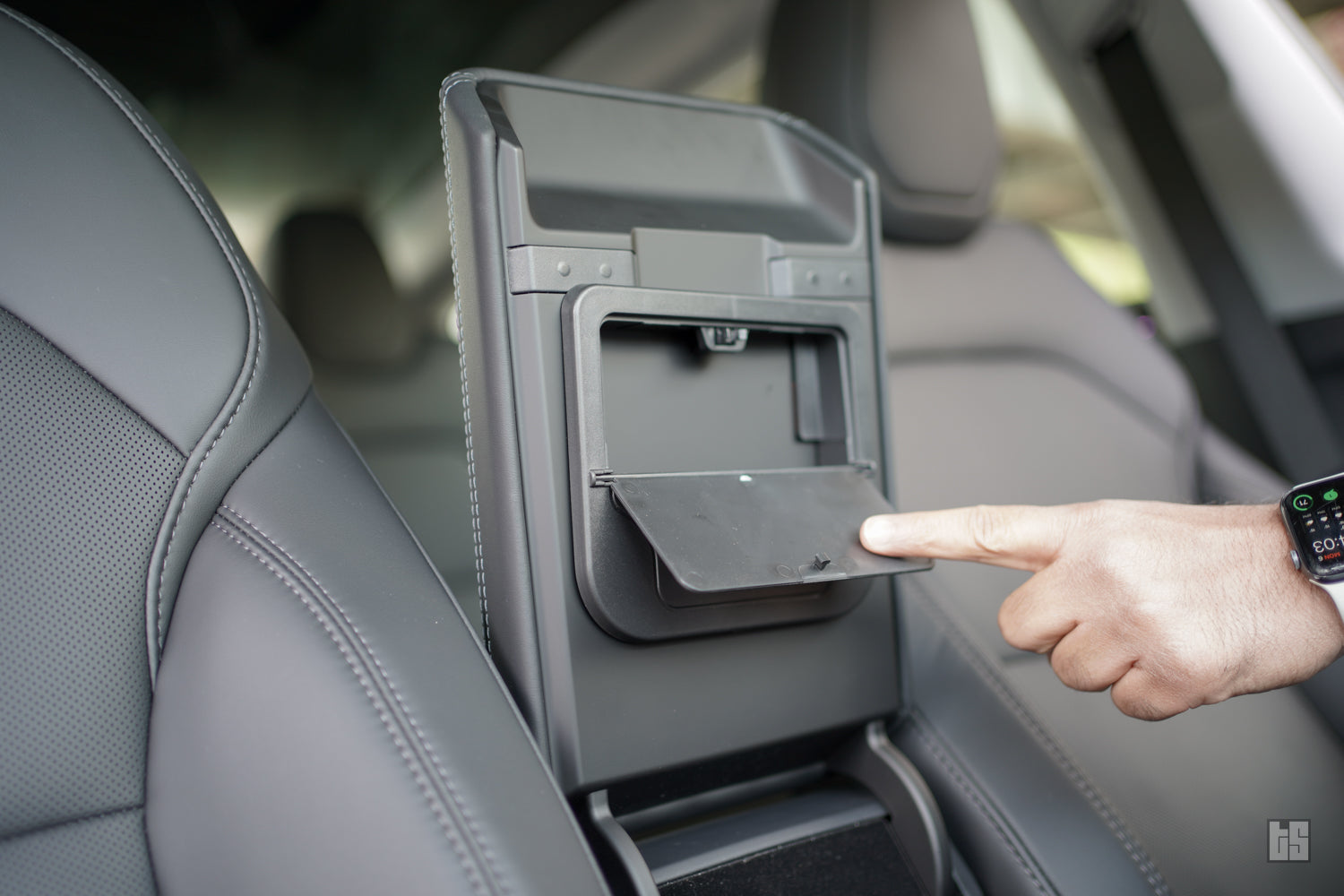 Model Y Armrest Hidden Storage (2025+)