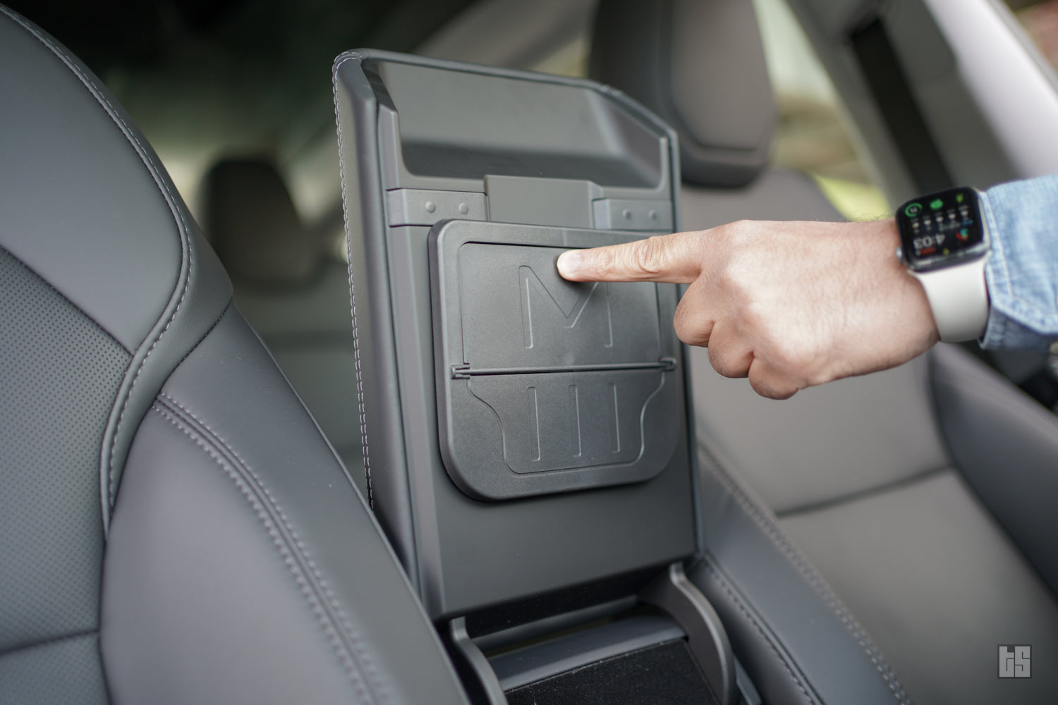 Model Y Armrest Hidden Storage (2025+)