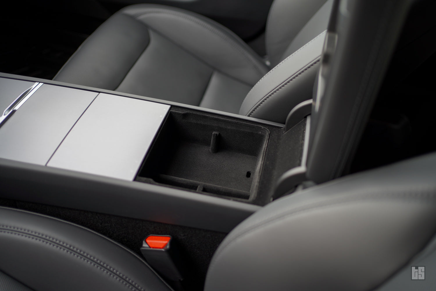 Model Y Arm Rest Organizer (2025+)