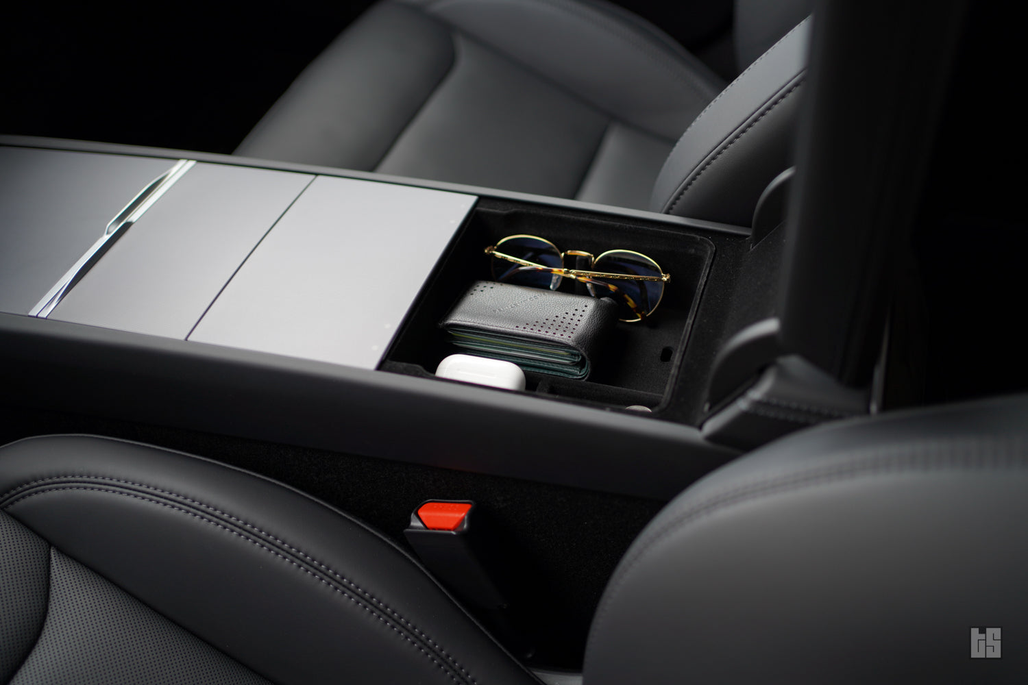 Model Y Arm Rest Organizer (2025+)