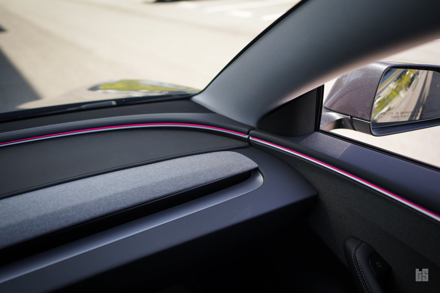 Model Y Anti-Glare Dash Mat (2025+)