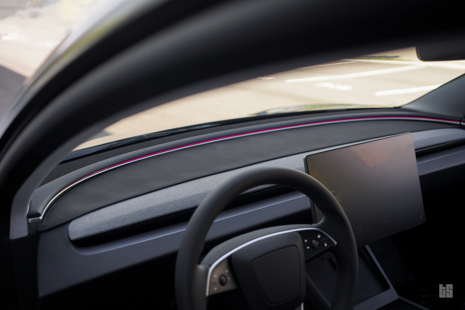 Model Y Anti-Glare Dash Mat (2025+)