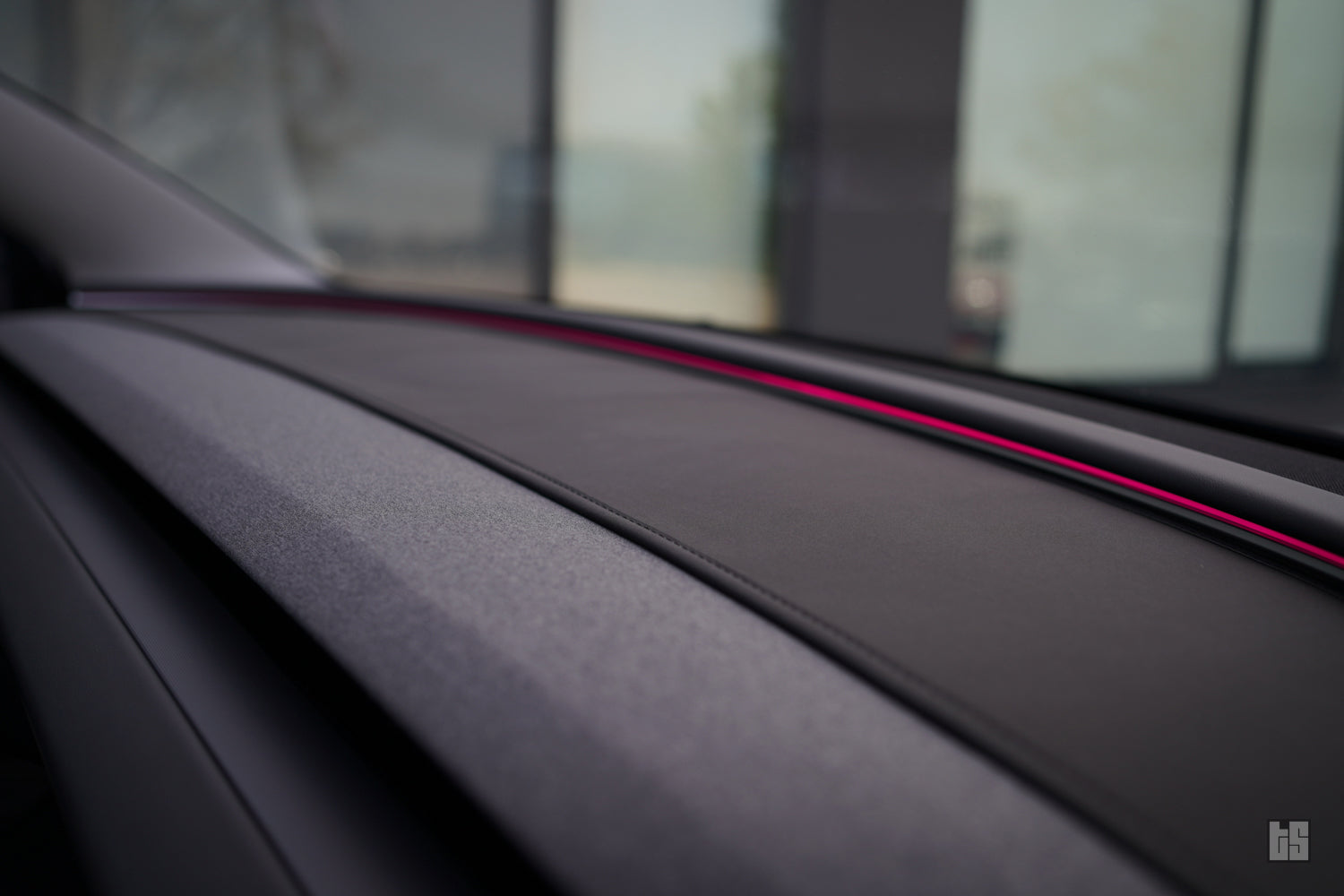 Model Y Anti-Glare Dash Mat (2025+)