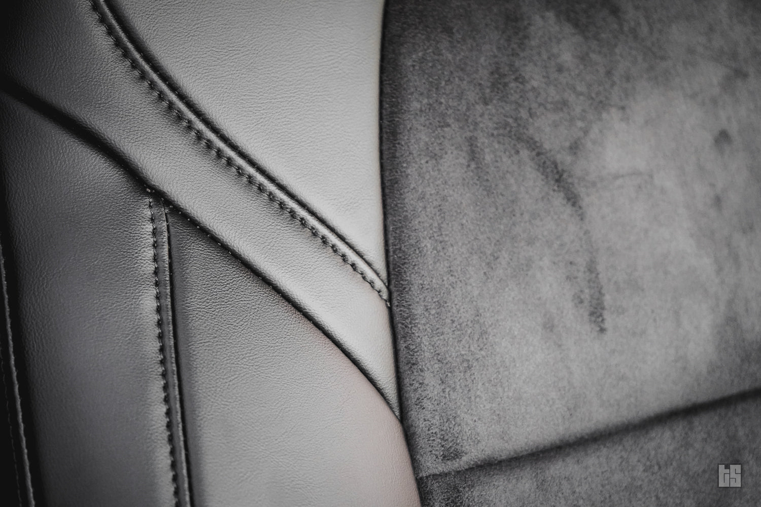 Model Y Napa Leather Seat Covers – Onyx Black w/ Suede