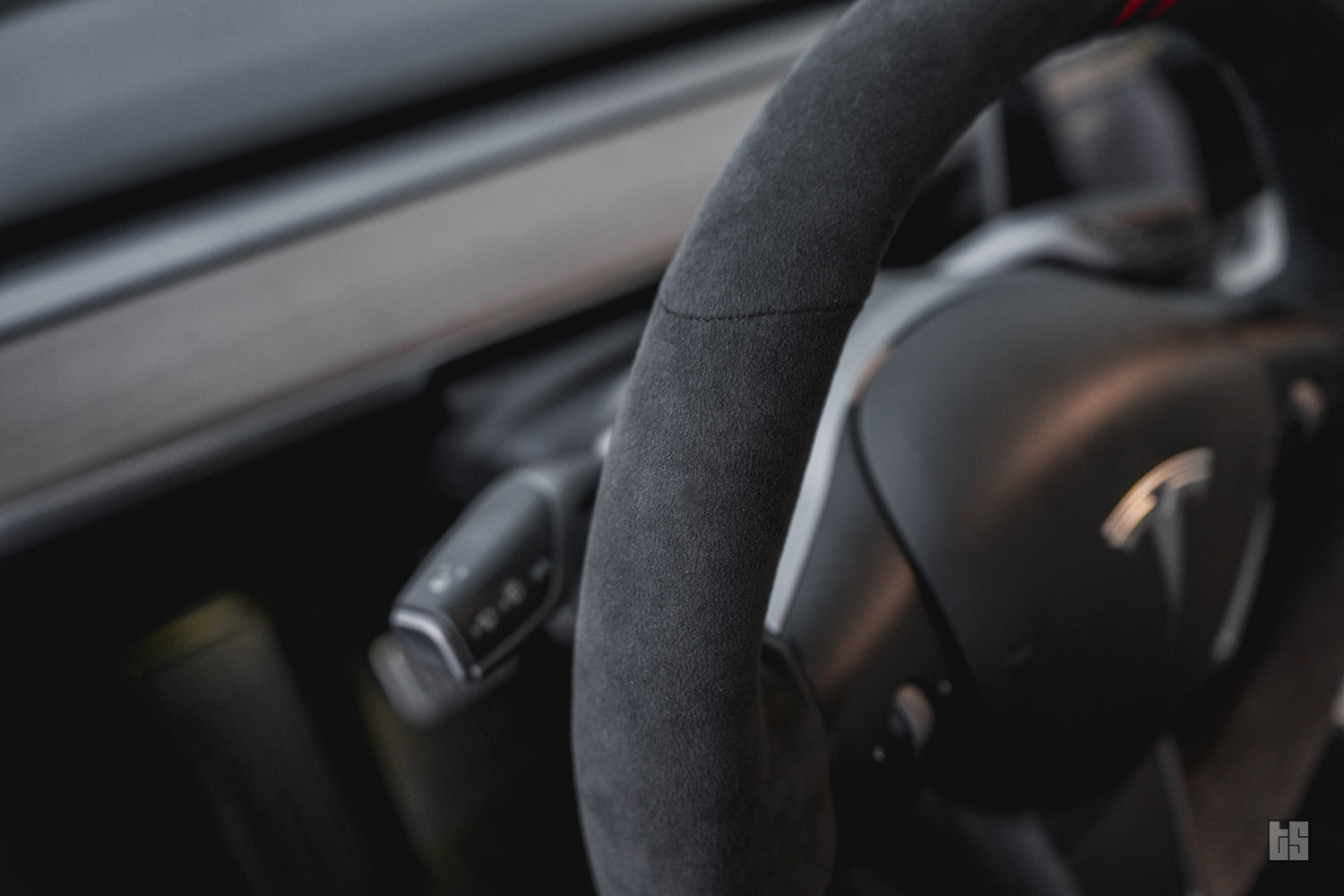 Model Y Steering Wheel Cover – Hand Stitch – Black Suede
