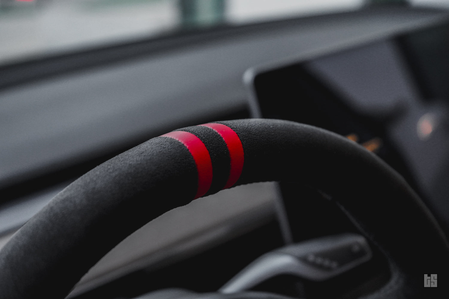 Model Y Steering Wheel Cover – Hand Stitch – Black Suede