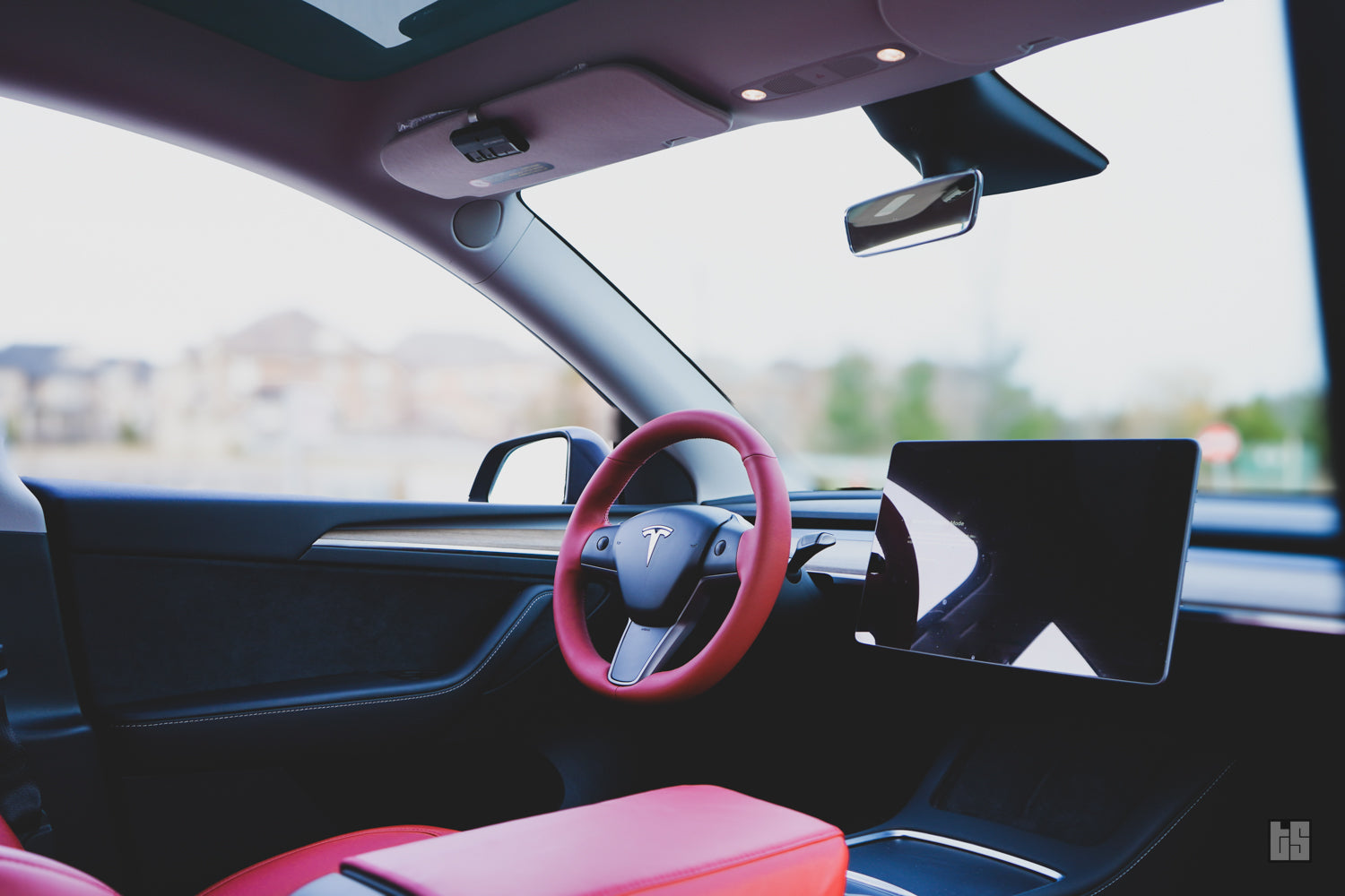 Model 3 Steering Wheel Cover – Hand Stitch – Rolls Royce Red