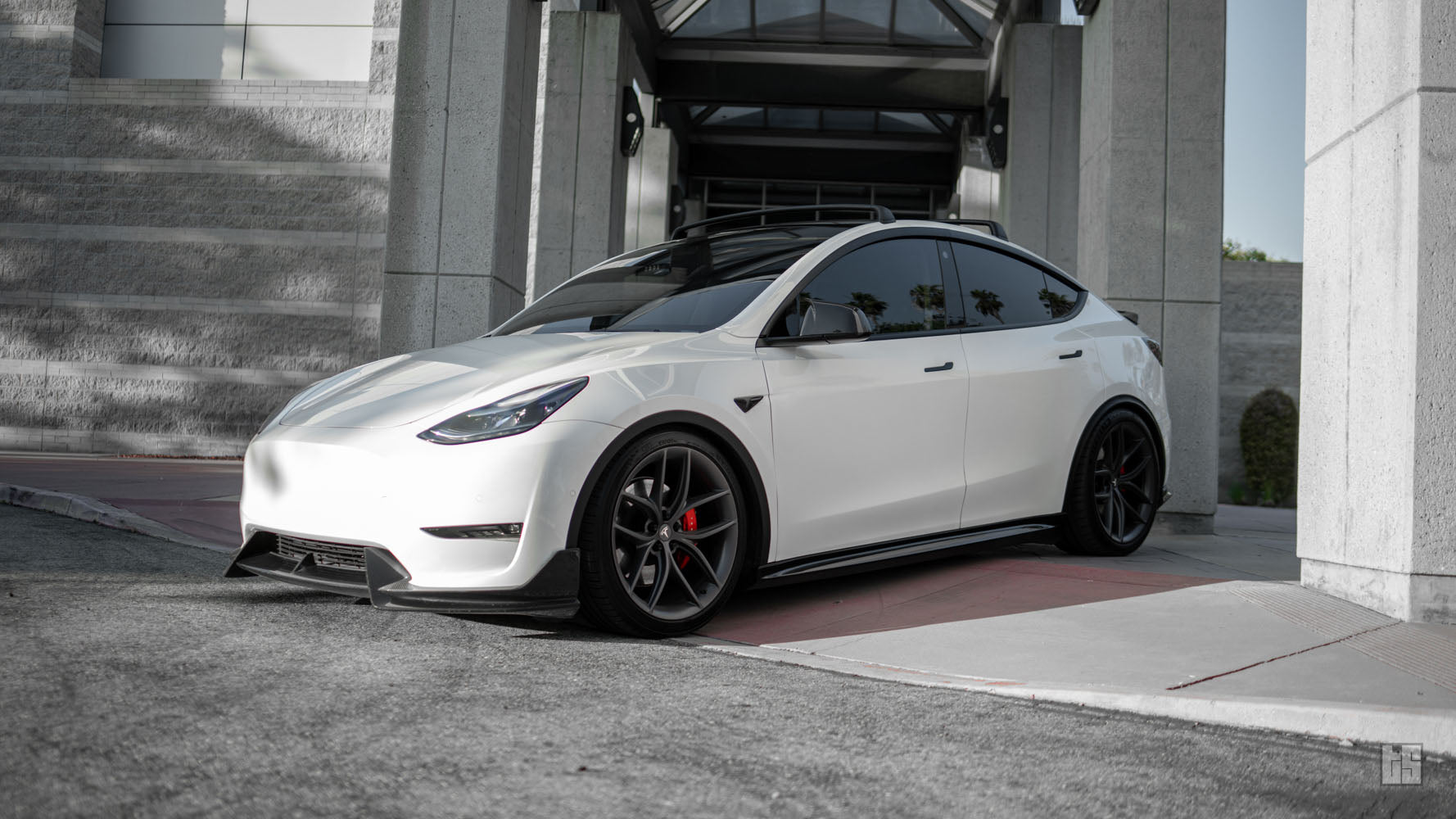 Model Y Performance Body Kit – Genuine Carbon Fiber