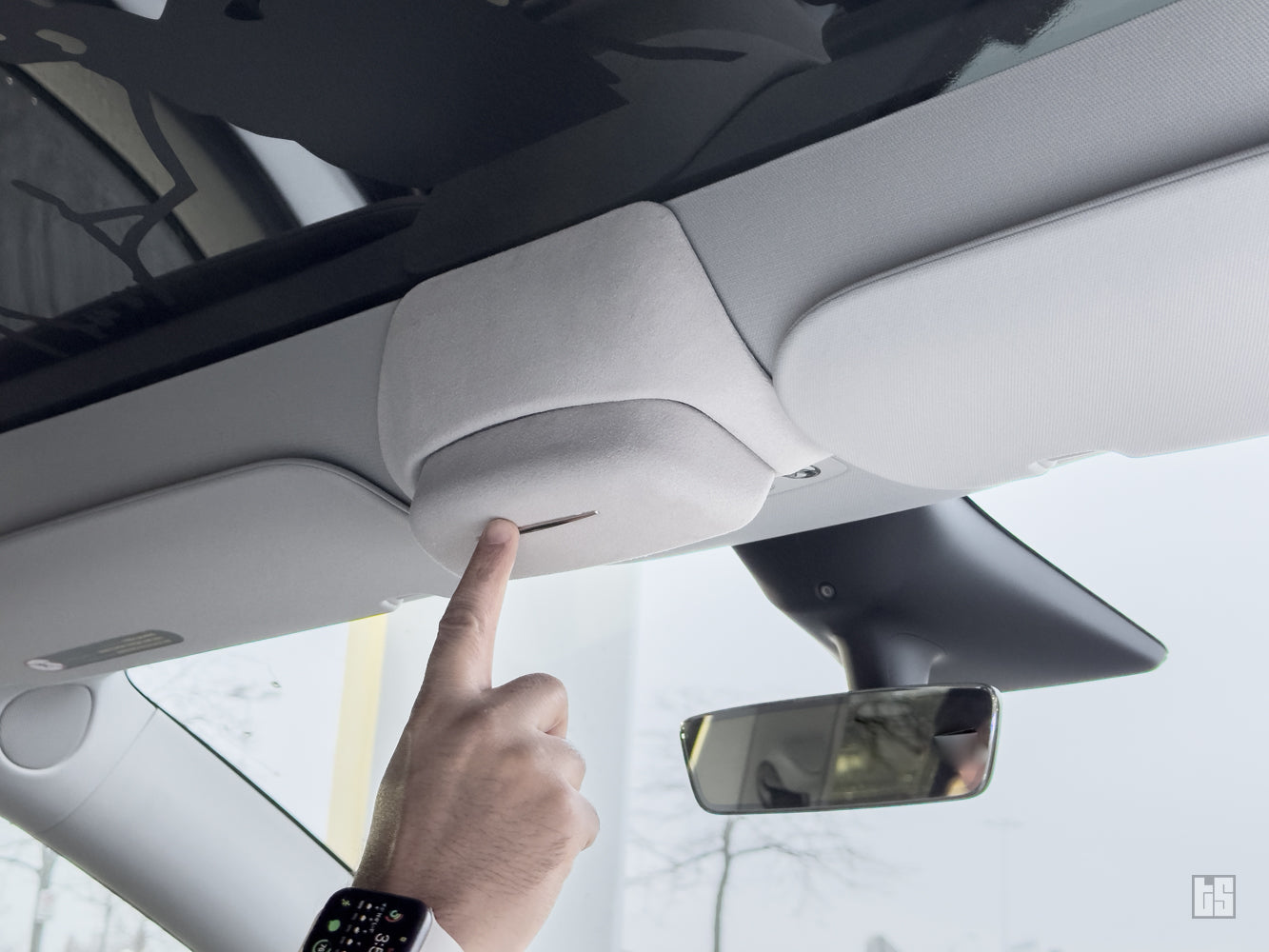 Model 3 Sunglasses Holder