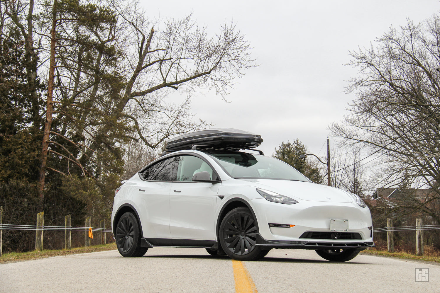 Model Y Rooftop Cargo Box