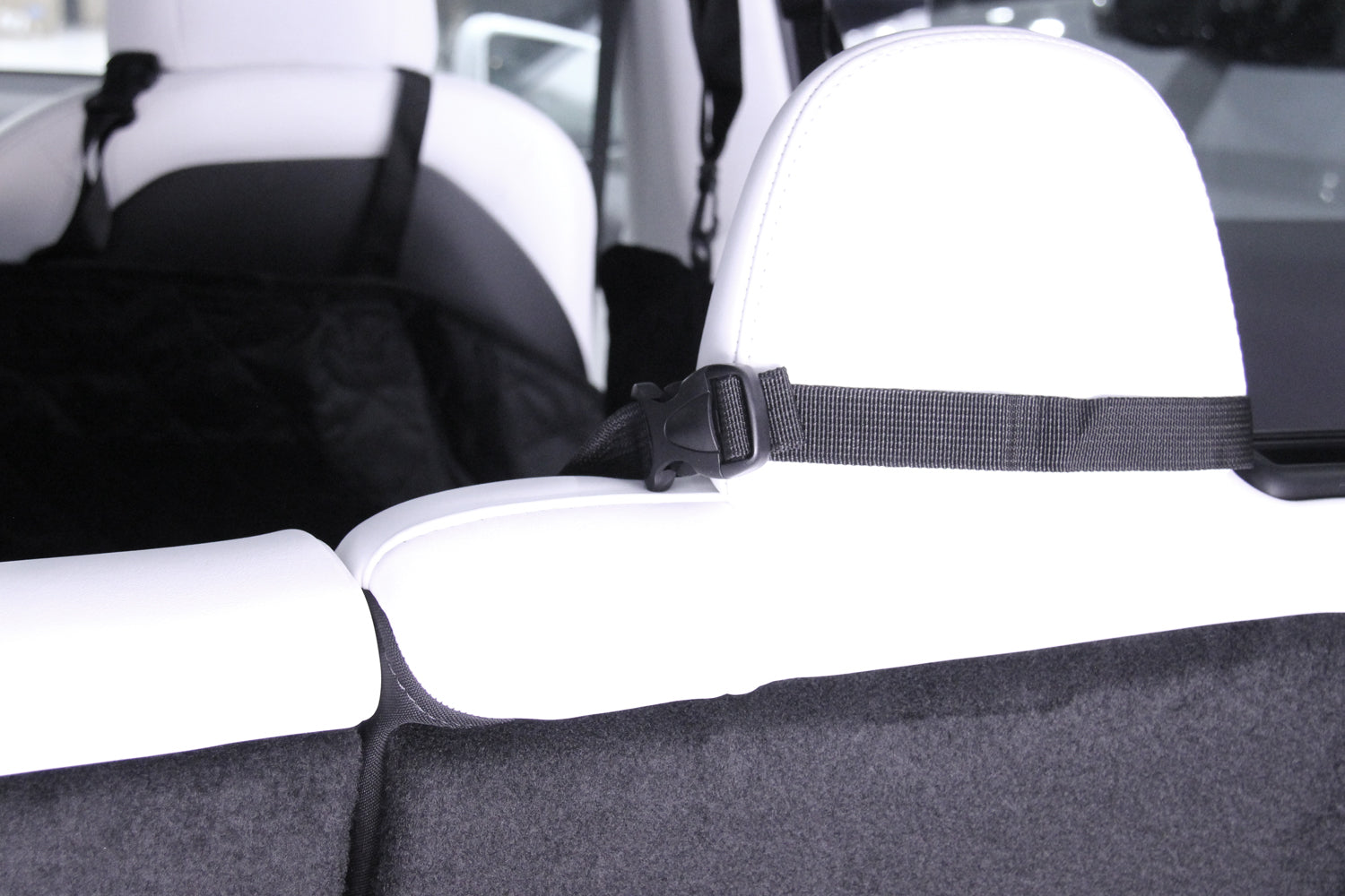 Model Y Pet Cover – Back Seat