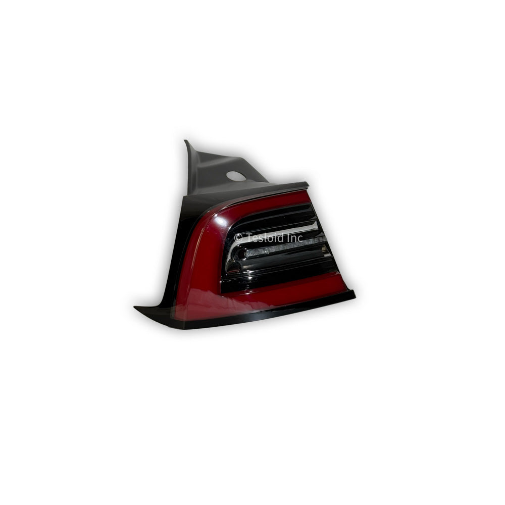 TAIL LAMP ASSEMBLY - REAR BODYSIDE SAE - LEFT HAND - Model Y
