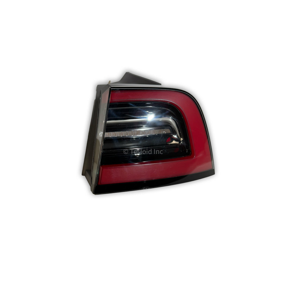 TAIL LAMP ASSEMBLY - REAR BODYSIDE GLOBAL - RIGHT HAND - Model Y