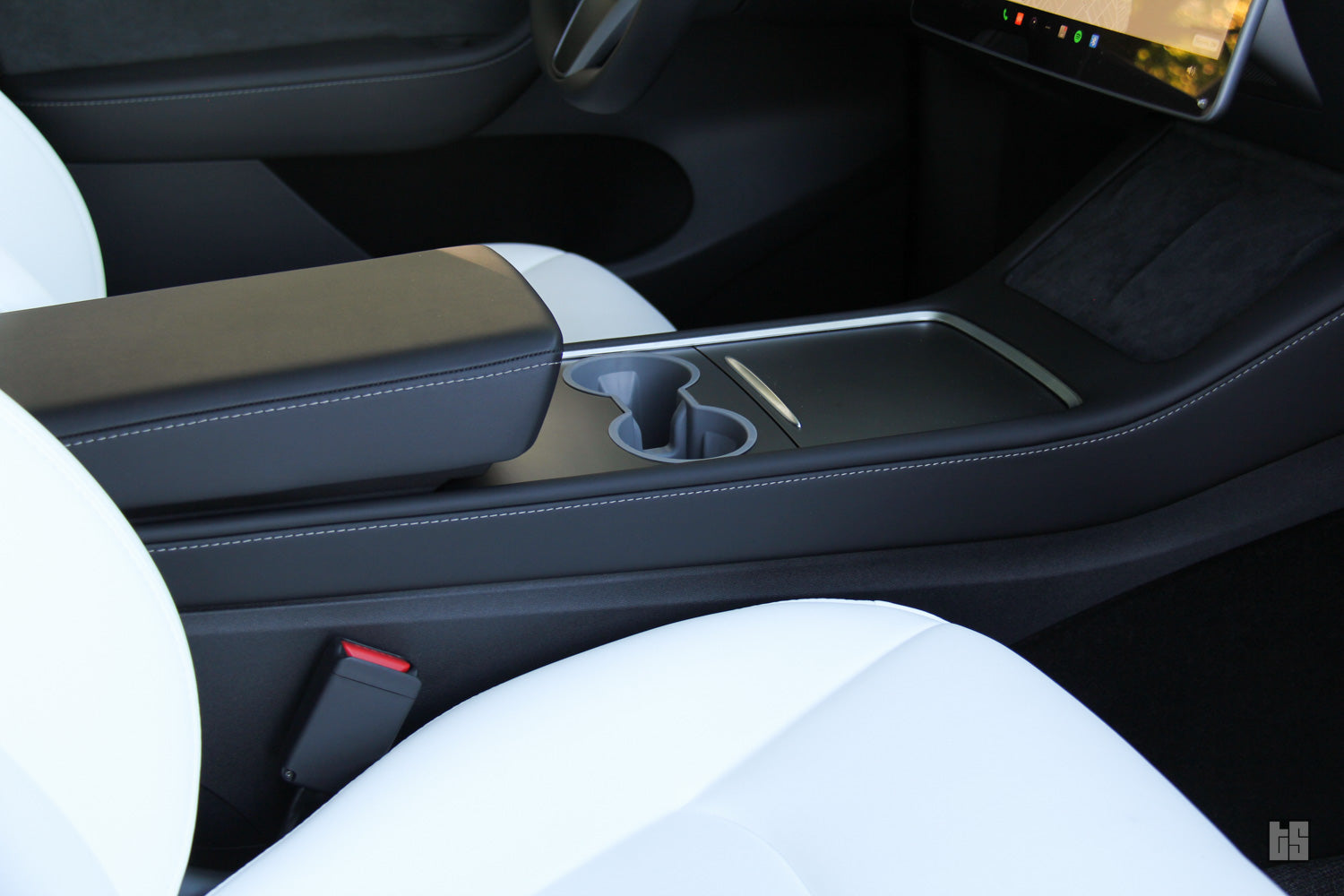 Model Y Cup Holder 3D Liner