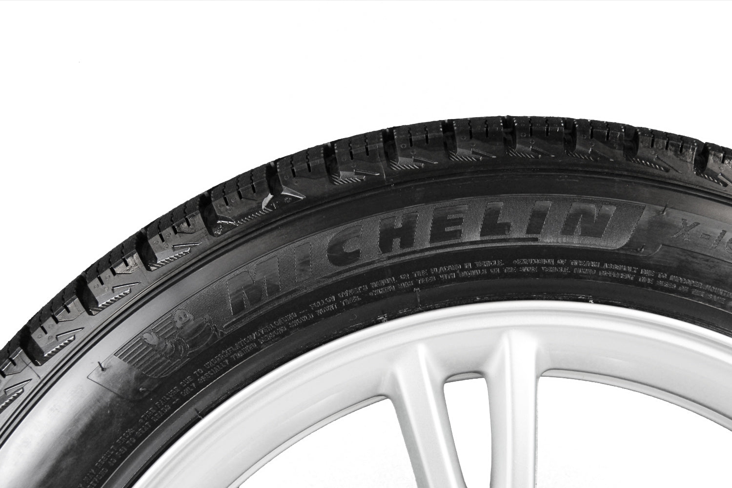 Model Y Winter Tires Package – 19″ Gemini with Michelin