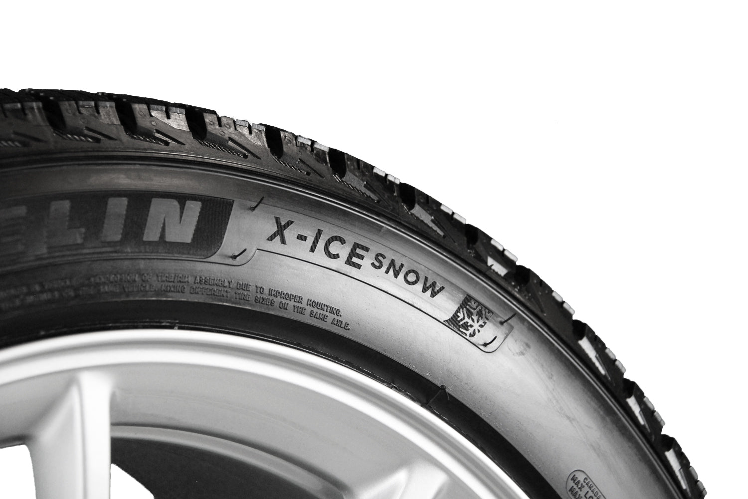 Model Y Winter Tires Package – 19″ Gemini with Michelin