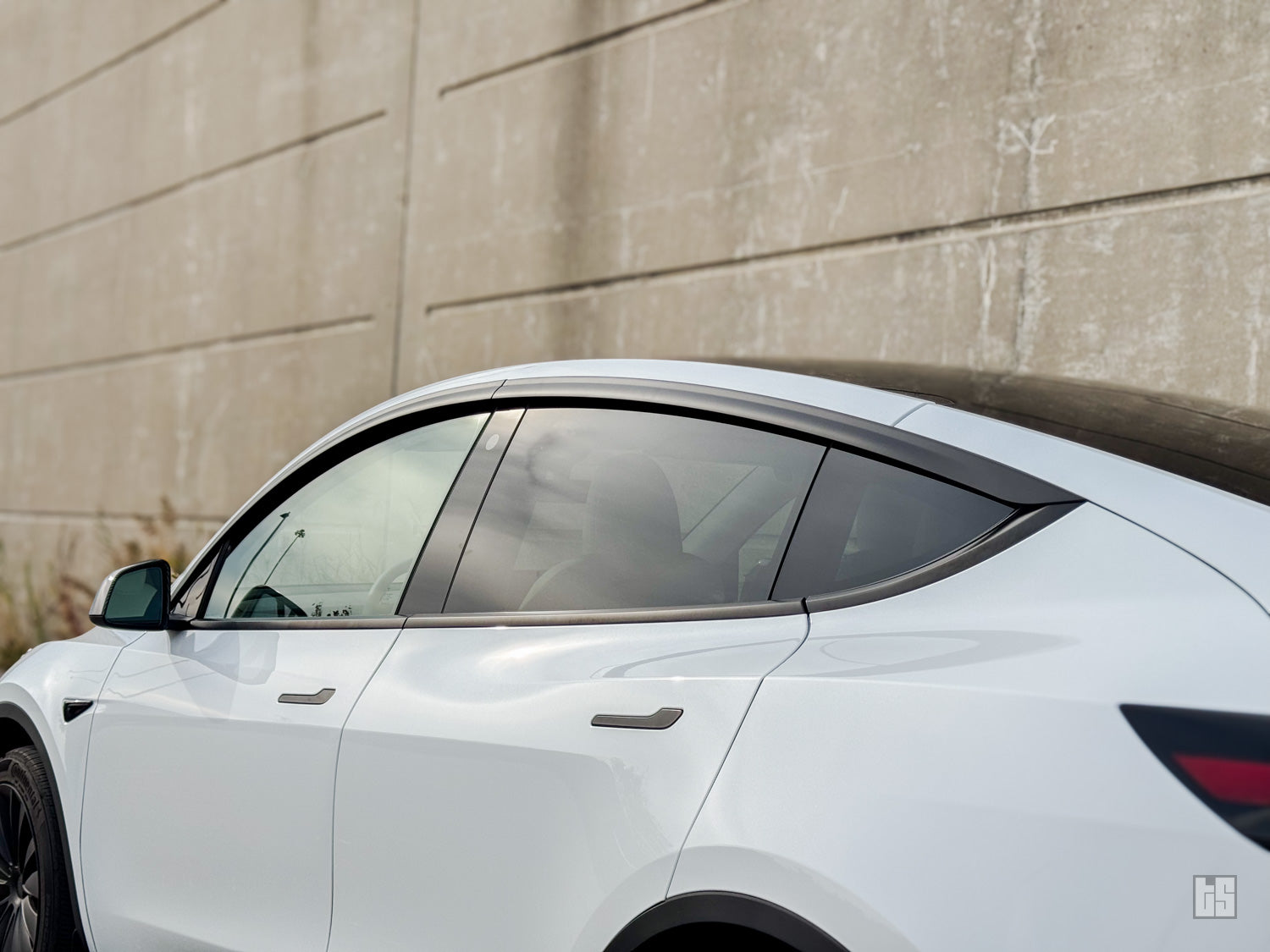 Model Y Window Visors – Rain & Wind
