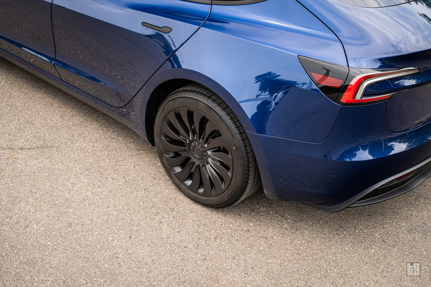 Model 3 Wheel Covers – Turbine