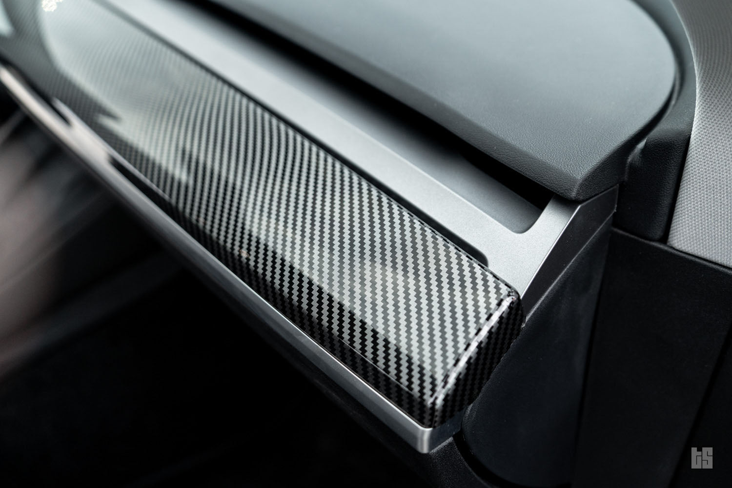 Model Y Gloss Carbon Fiber Dash & Doors Trim Covers