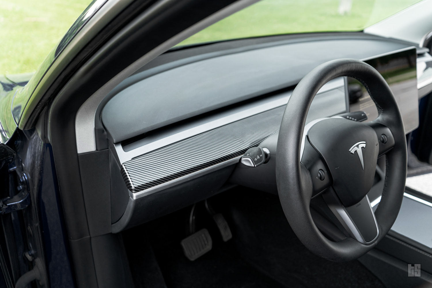 Model Y Gloss Carbon Fiber Dash & Doors Trim Covers
