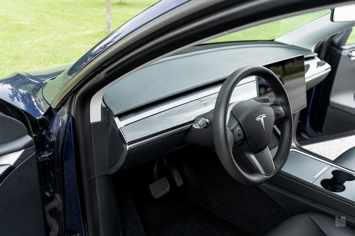 Model Y Gloss Carbon Fiber Dash & Doors Trim Covers