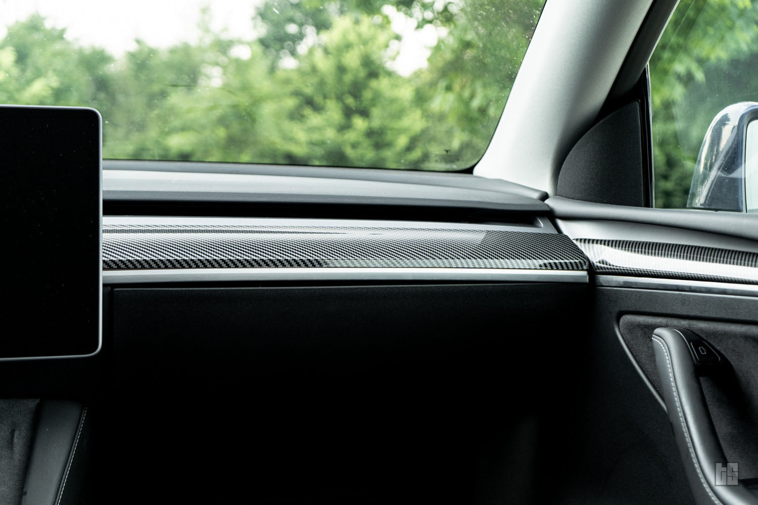 Model Y Gloss Carbon Fiber Dash & Doors Trim Covers