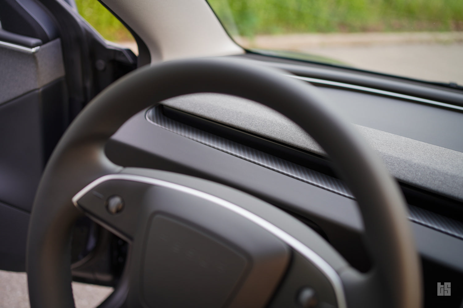 Model 3 Matte Carbon Fiber Dash Trim Cover