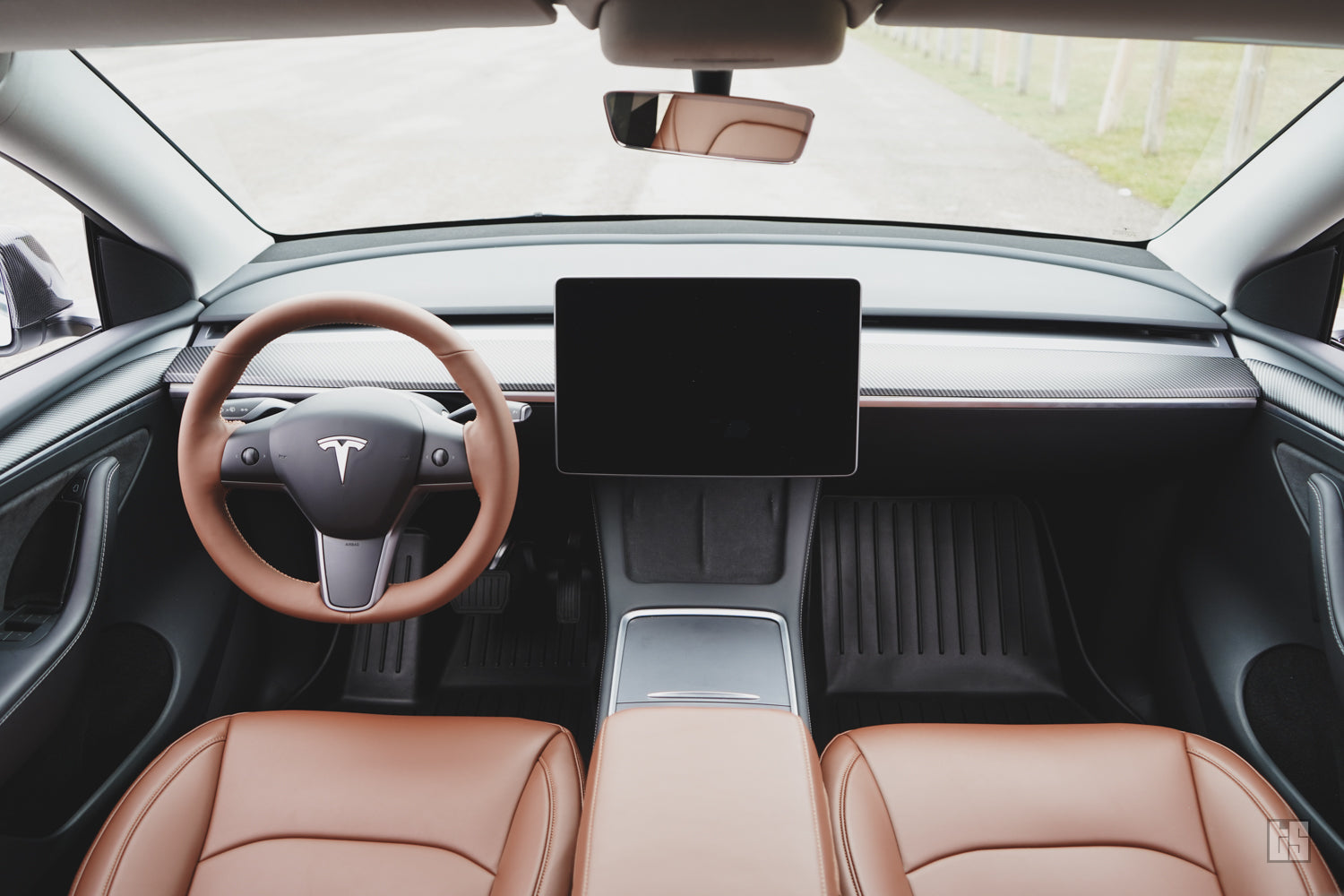 Model 3 Steering Wheel Cover – Hand Stitch – Saddle Tan