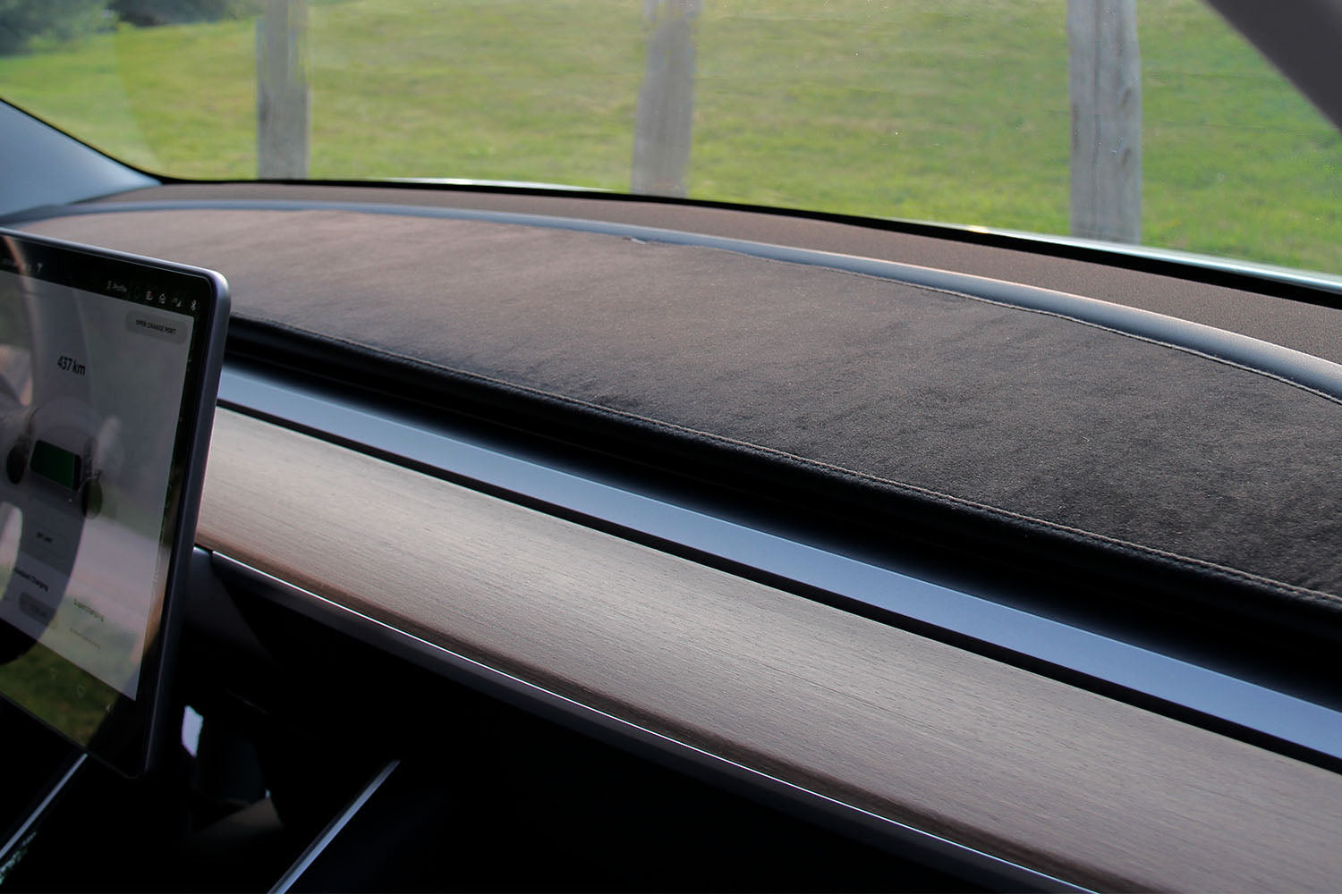Model 3 Anti-Glare Dash Mat